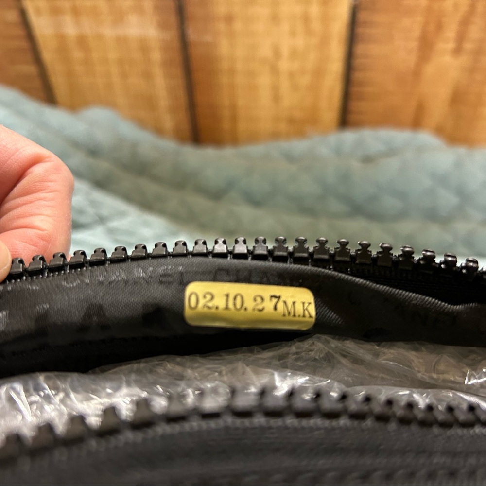 NWOT CHANEL Authentic RARE Sport Line Dopp Toiletry Travel Dust Bag Black Nylon - Picture 10 of 12